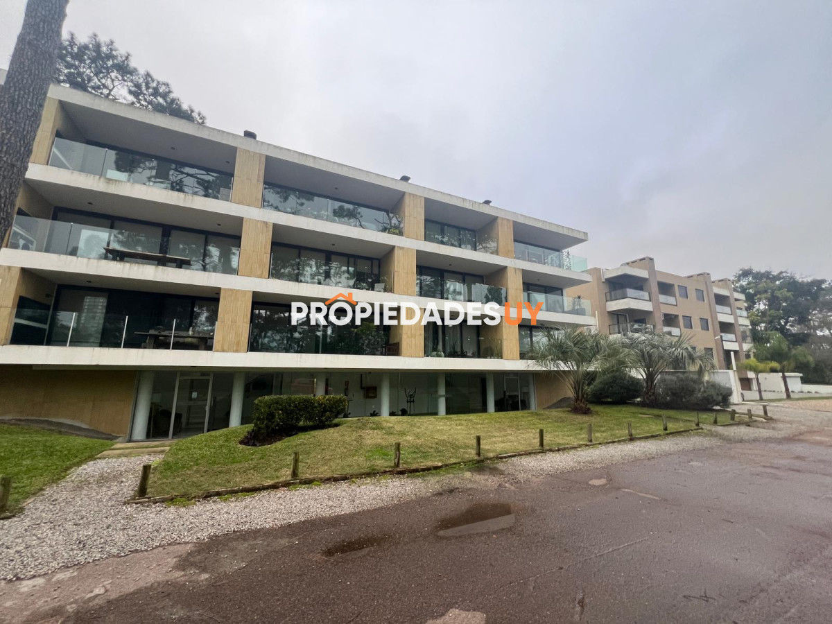  Daluis Punta del Este