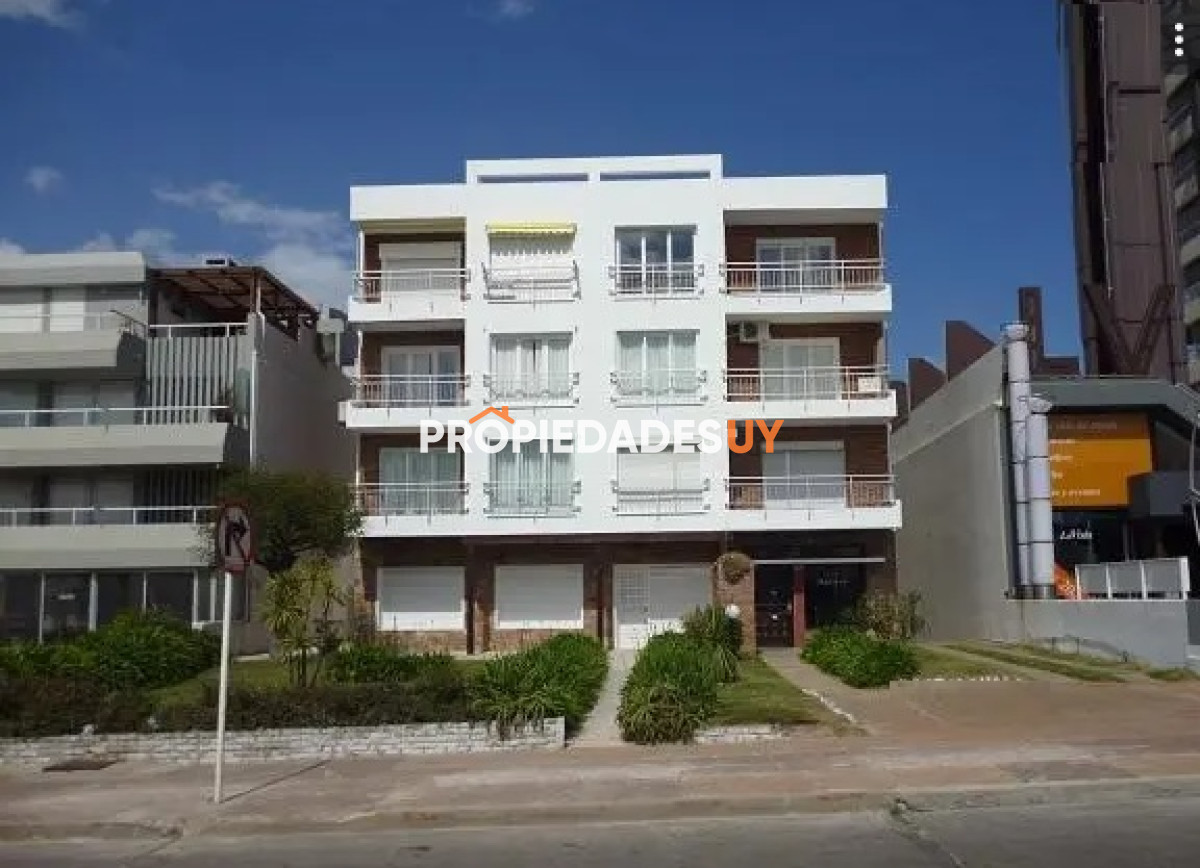 Edificio Batovi Punta del Este