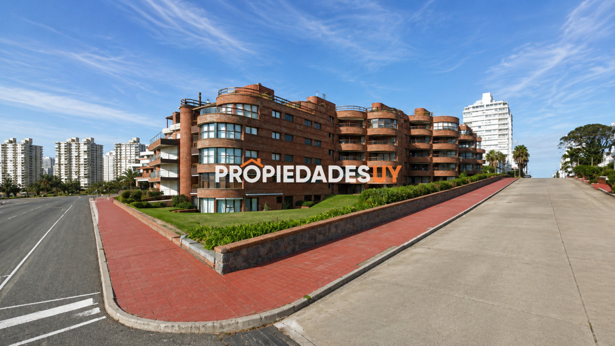 Edificio Puerto de la Candelaria Punta del Este