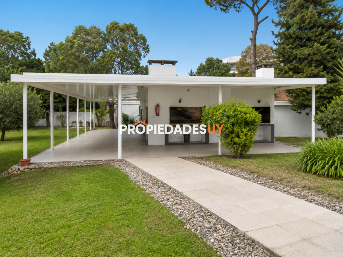 Edificio Chesterfield Punta del Este