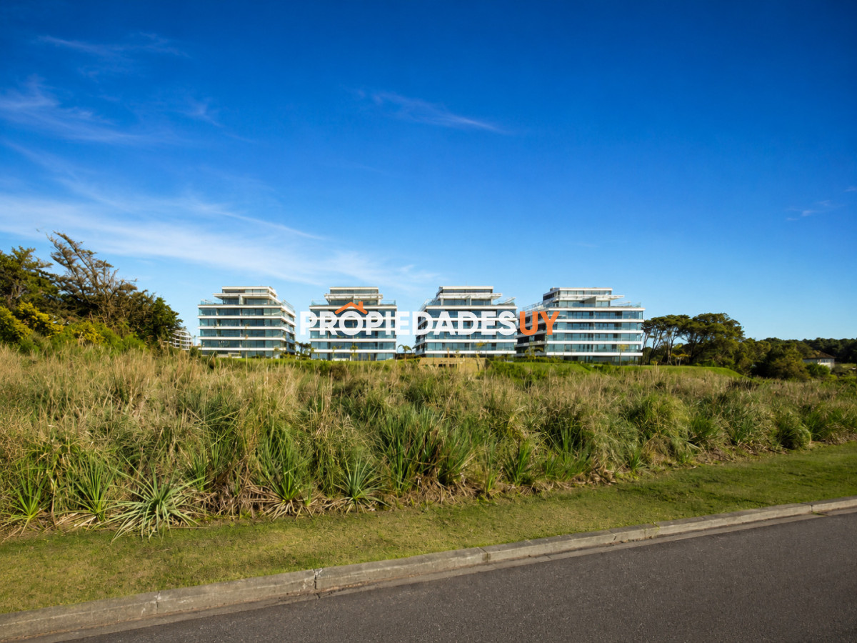 Edificio Tiburon Terrazas Punta del Este
