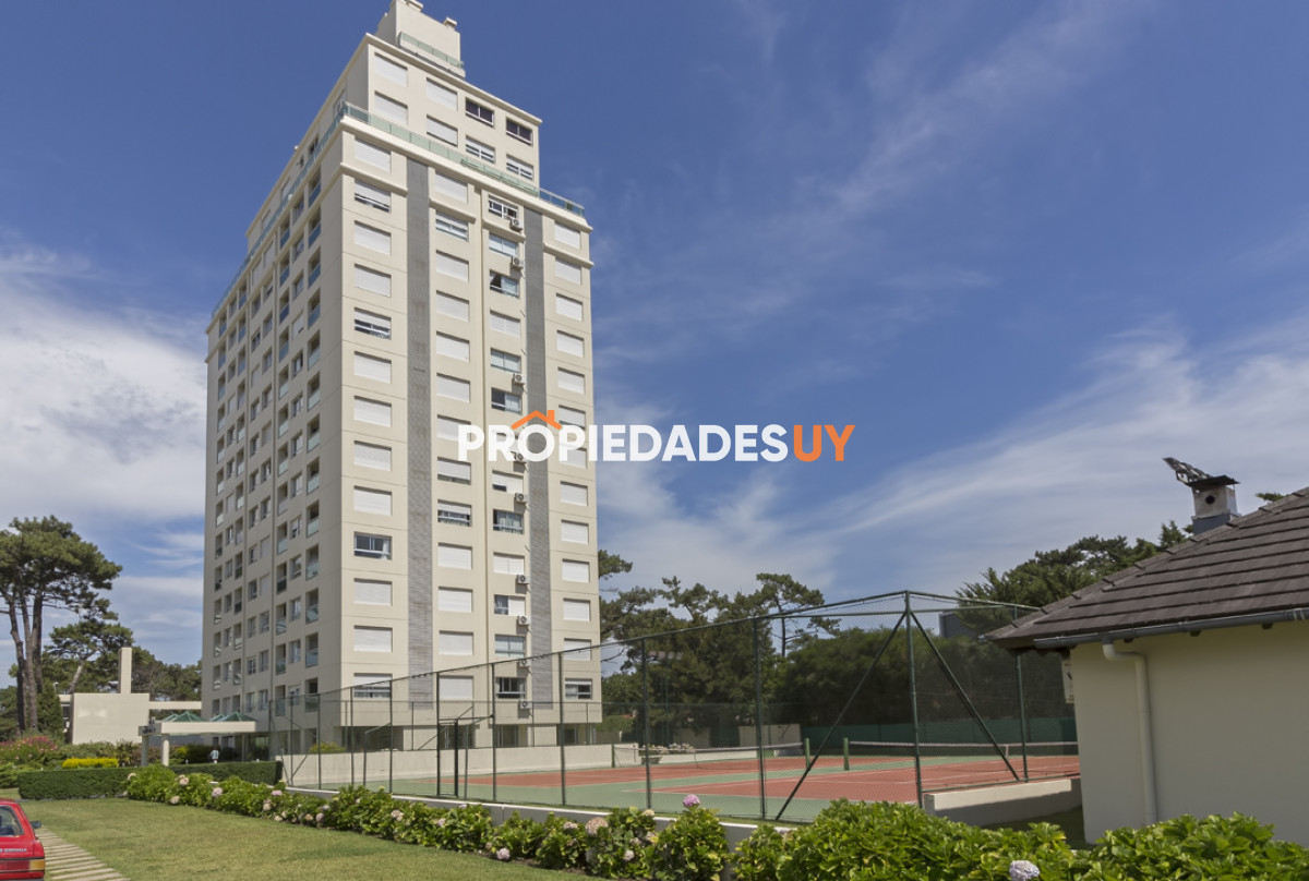 Edificio Doce Lunas Punta del Este