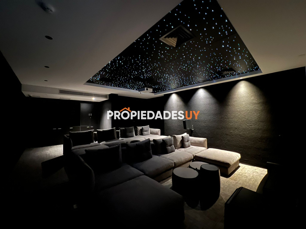 Paramount Tower Punta del Este