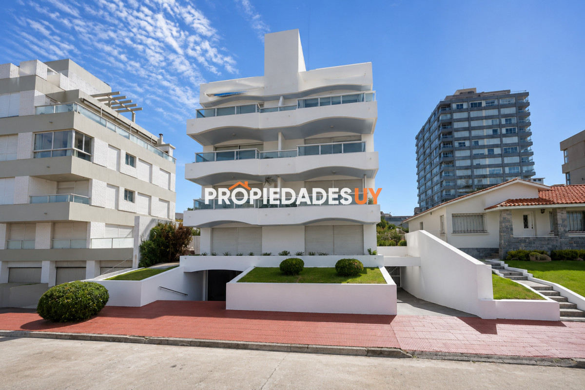Edificio Alpha Cruz Punta del Este