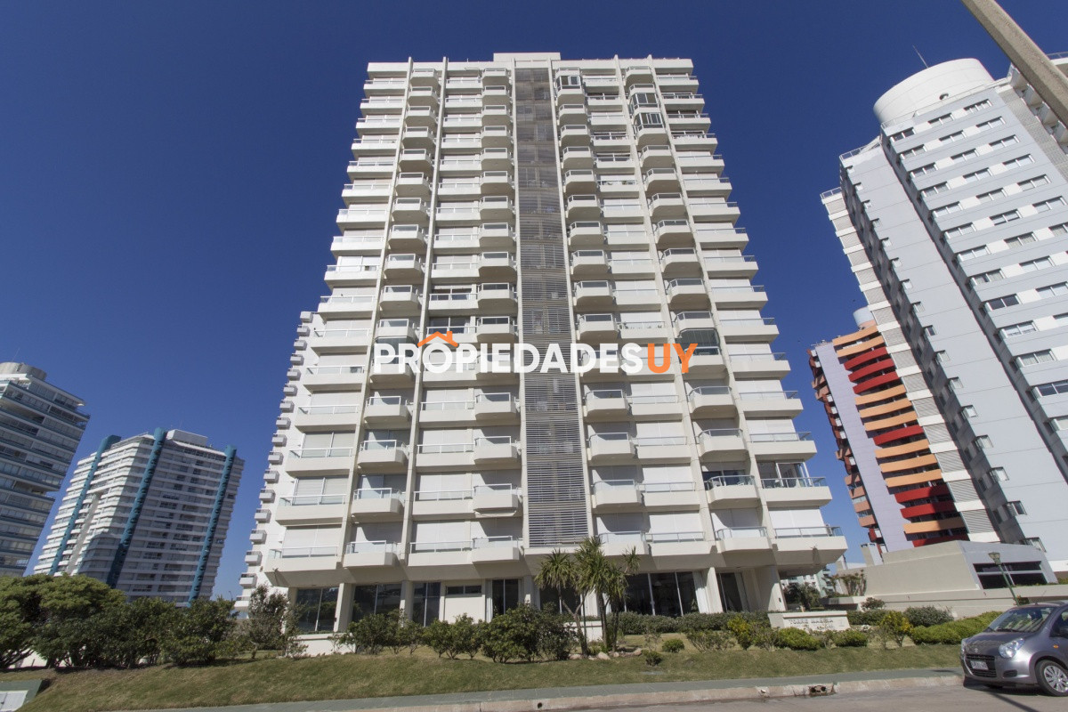Torre marina l Punta del Este