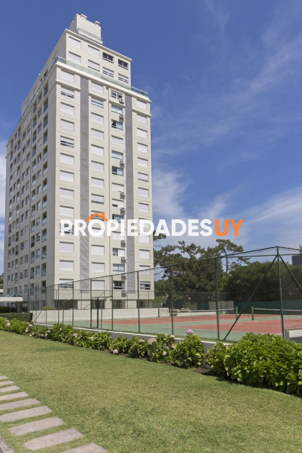 Edificio Doce Lunas Punta del Este