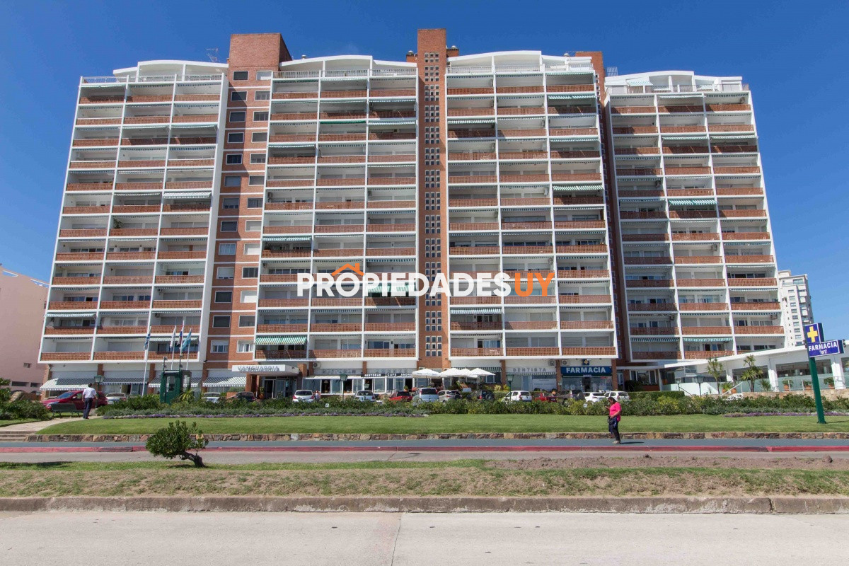 Edificio Vanguardia Punta del Este