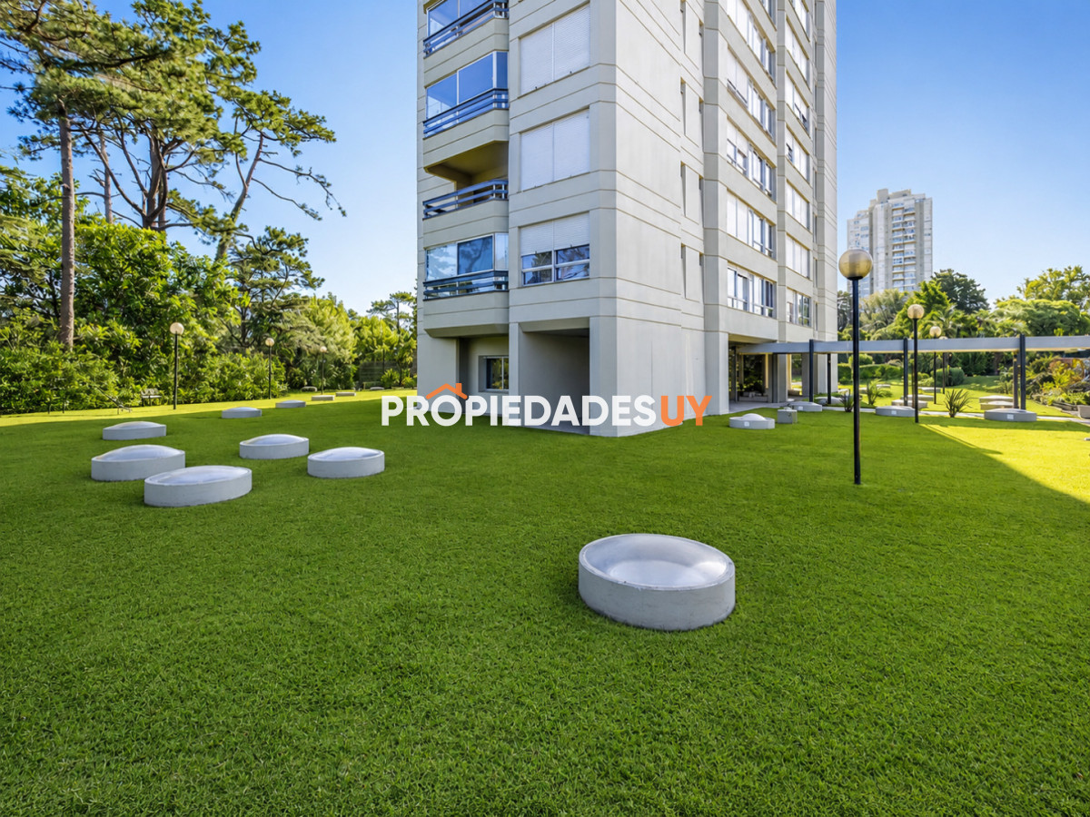 Edificio Bora Bora Punta del Este