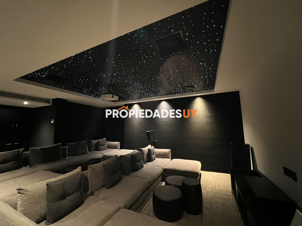 Paramount Tower Punta del Este