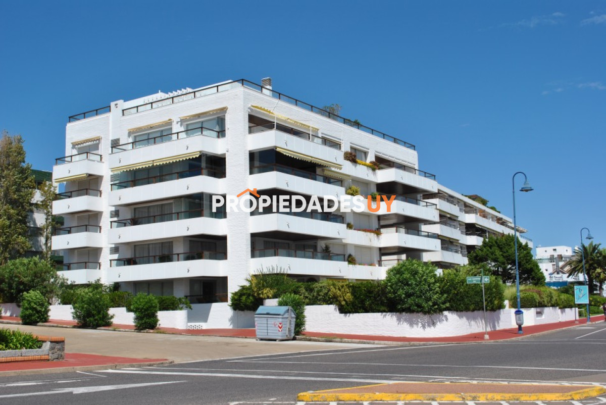 Edificio Espigon Pueyrredon Punta del Este