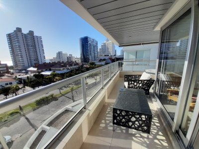 PUNTA DEL ESTE MANSA EXCELENTE APARTAMENTO 2 DORMITORIOS 2 BAÑOS 