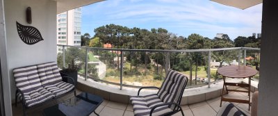 PUNTA DEL ESTE SOBRE ROOSEVELT APTO CON AMENITIES 2 DORMITORIOS 2 BAÑOS PARRILLERO PROPIO 
