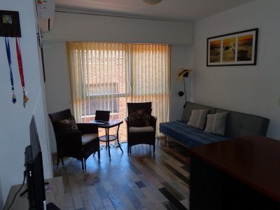 PUNTA DEL ESTE APARTAMENTO EN PENINSULA 2 DORMITORIOS FTE A PLAYA LOS INGLESES