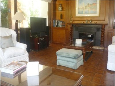 Casa en venta. Excelente zona.Punta del este. Ambientes amplios, confortables.