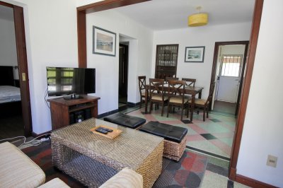 Casa en venta. Zona Aidy Grill.  A dos cuadras del mar!