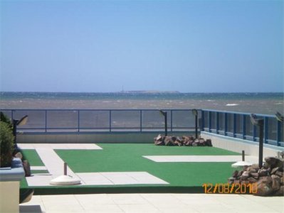 Se alquila apartamento de 1 dormitorio frente al mar con vista en Peninsula, Punta del Este.