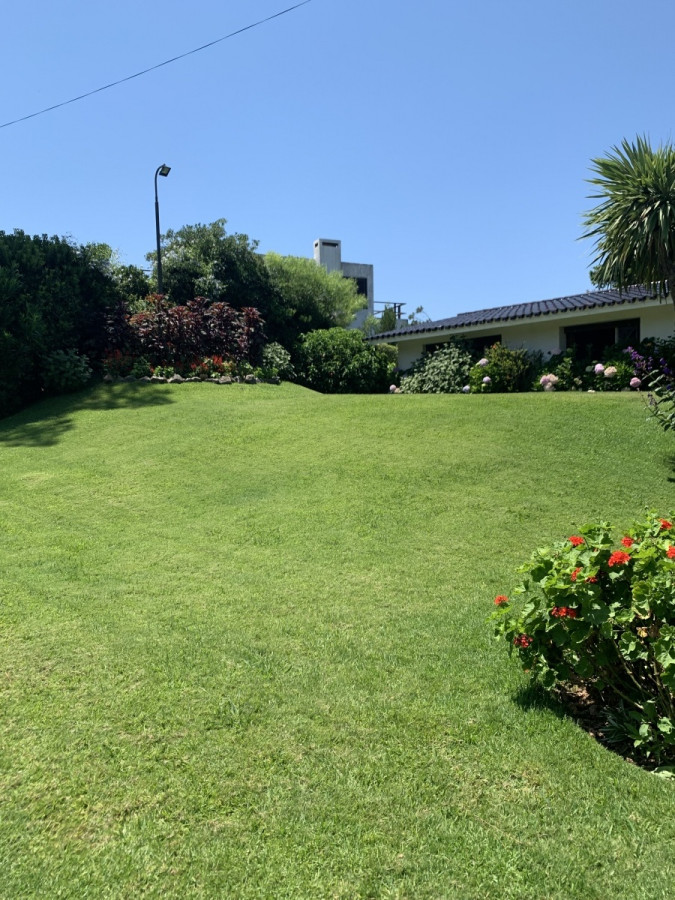 PRECIOSA CASA EN PINARES