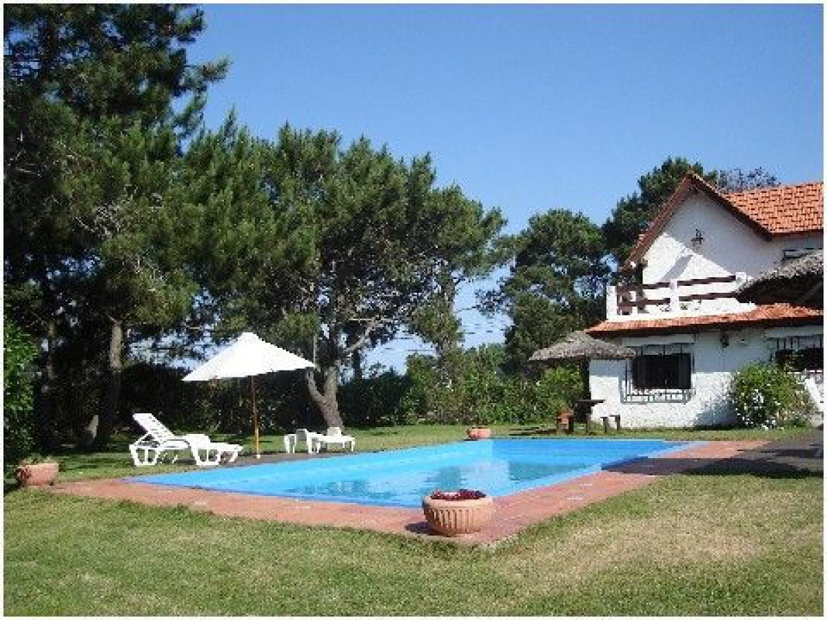 HERMOSA CASA EN RINCON DEL INDIO.