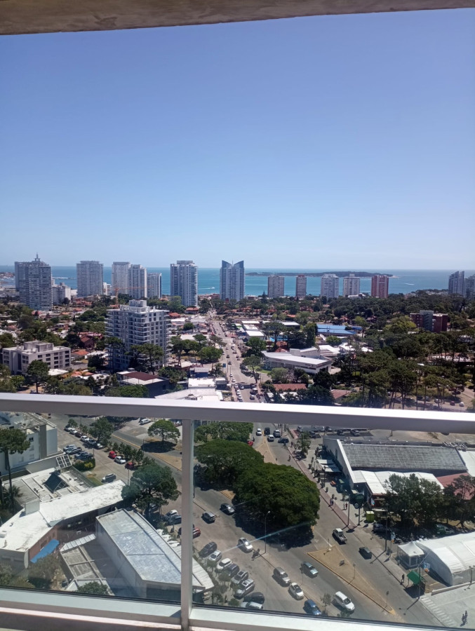 Apartamento moderno Gala vista piso alto