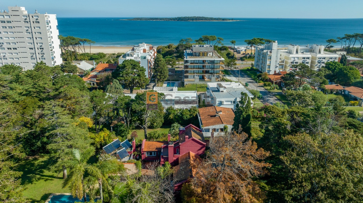 casa en punta del este (playa mansa) ref. 5938 - gsl3539c