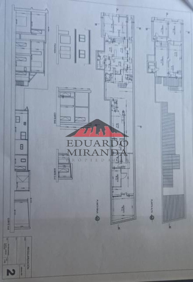 propiedad en venta pleno centro maldonado local comercial y apartamentos.- - emp2270c