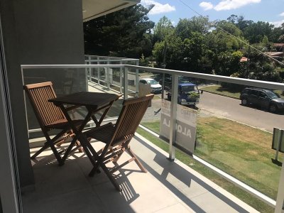 Apartamento a estrenar en la Mansa 1 dormitorio con parrillero