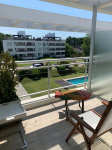 Venta de apartamento en zona brava