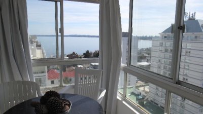 Apartamento en Península 2 dormitorios con terraza con vista al mar
