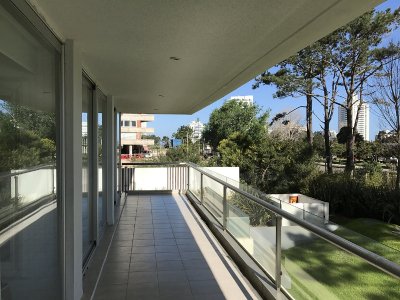 Apartamento en Roosevelt 3 dormitorios con terraza