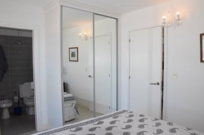 Apartamento con servicios  muy bien ubicado en la zona de la Península! 