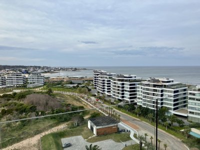 Espectacular apartamento en edificio de categoria.