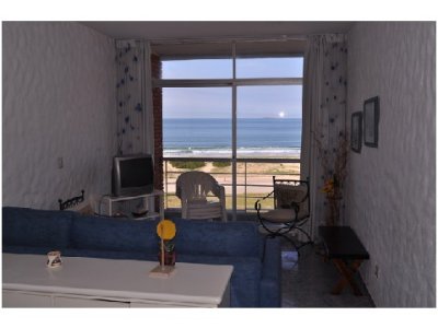 Apartamento en la Brava 2 y 1/2 dormitorios