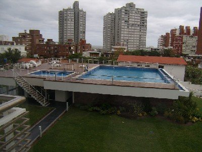 Apartamento en Brava 3 dormitorios con parrillero y garage