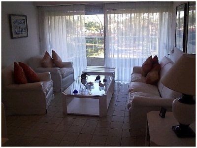 Apartamento en Roosevelt 2 dormitorios y 2 baños