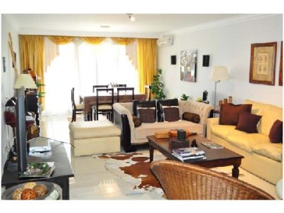 Apartamento en Mansa, 3 dormitorios *