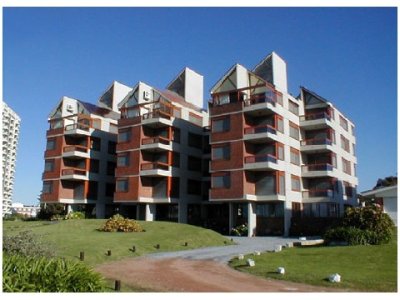 Apartamento en Brava, 2 dormitorios *