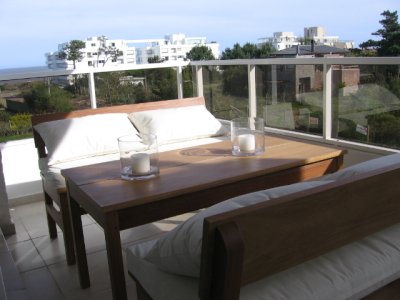 Apartamento en Rincón del Indio, 3 dormitorios y dependencia
