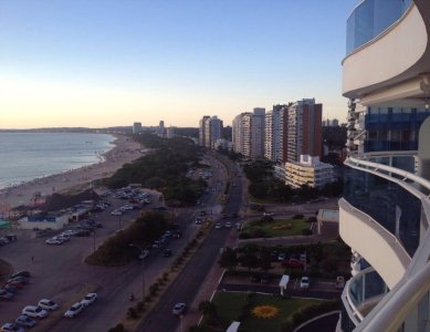 Apartamento en Mansa 3 dormitorios con terraza