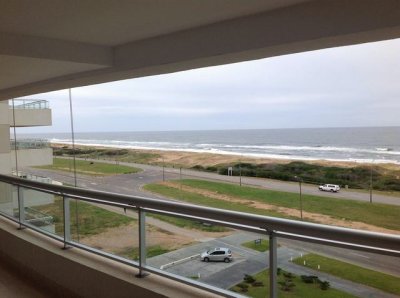 Apartamento en Brava, 3 dormitorios *