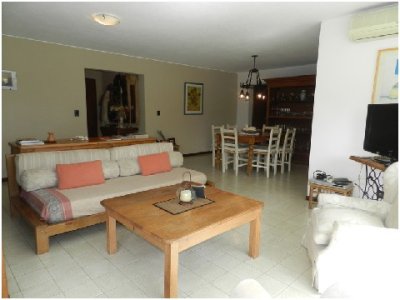 Apartamento en Roosevelt 3 dormitorios en torre con servicios