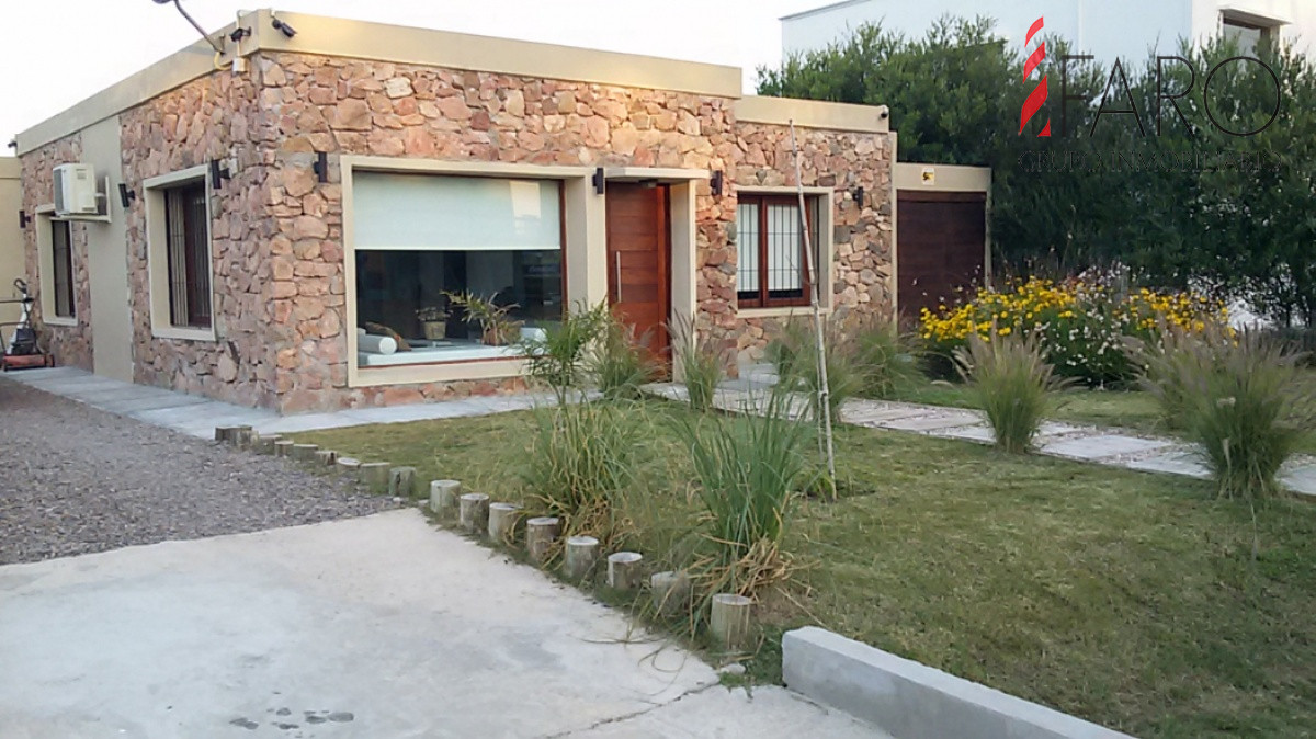 casa en balneario buenos aires 2 dormitorios  - far36002c