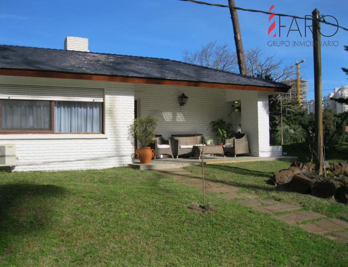 casa en mansa 4 dormitorios piscina y parrillero - far32823c