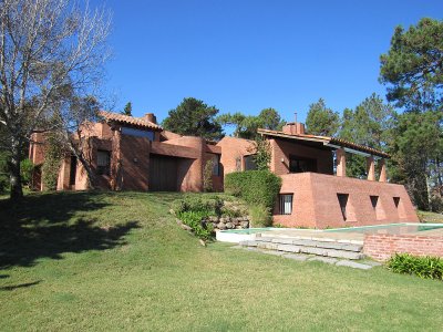 Casa en Punta Ballena 7 dormitorios con espectacular vista!