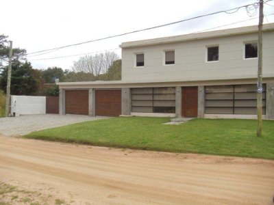 Casa en RincÃ³n del Indio, 3 dormitorios *