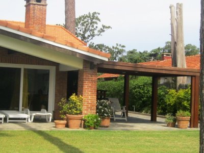 Casa en Cantegril, 5 dormitorios