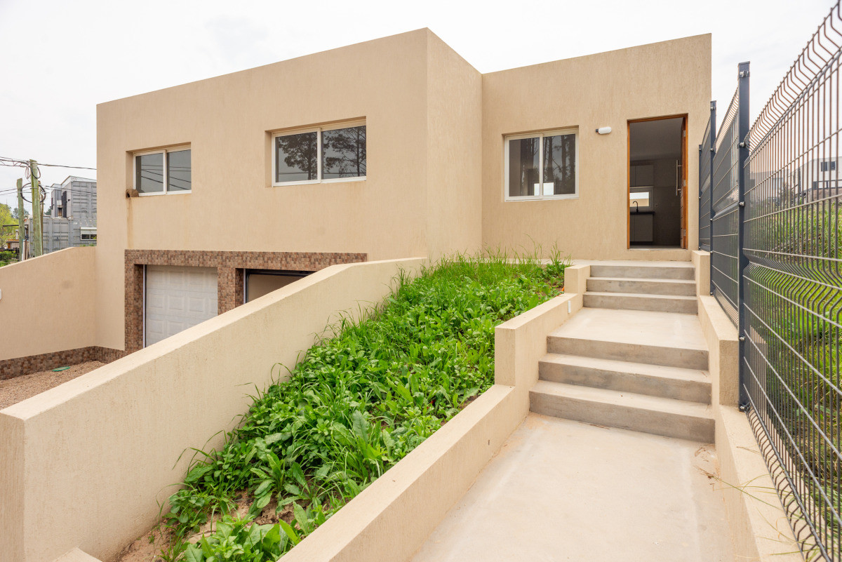 Imagen de Casa en Altos de la Laguna, Maldonado. 2 dormitorios, terreno de 170 m²