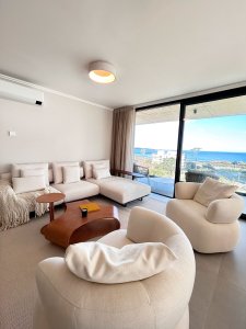 Venta departamento 3 dormitorios, playa mansa, Punta del Este 