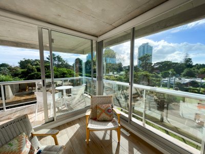 VENTA - Apartamento 1 dormitorio, terraza . Mansa , Punta del Este.