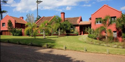 CÓMODA Y ESPACIOSA CASA EN EL CORAZÓN DE MONTOYA