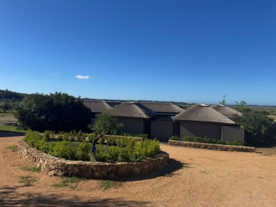 Venta Casa 4 Suite mas servicio Puerto Quetzal La Barra